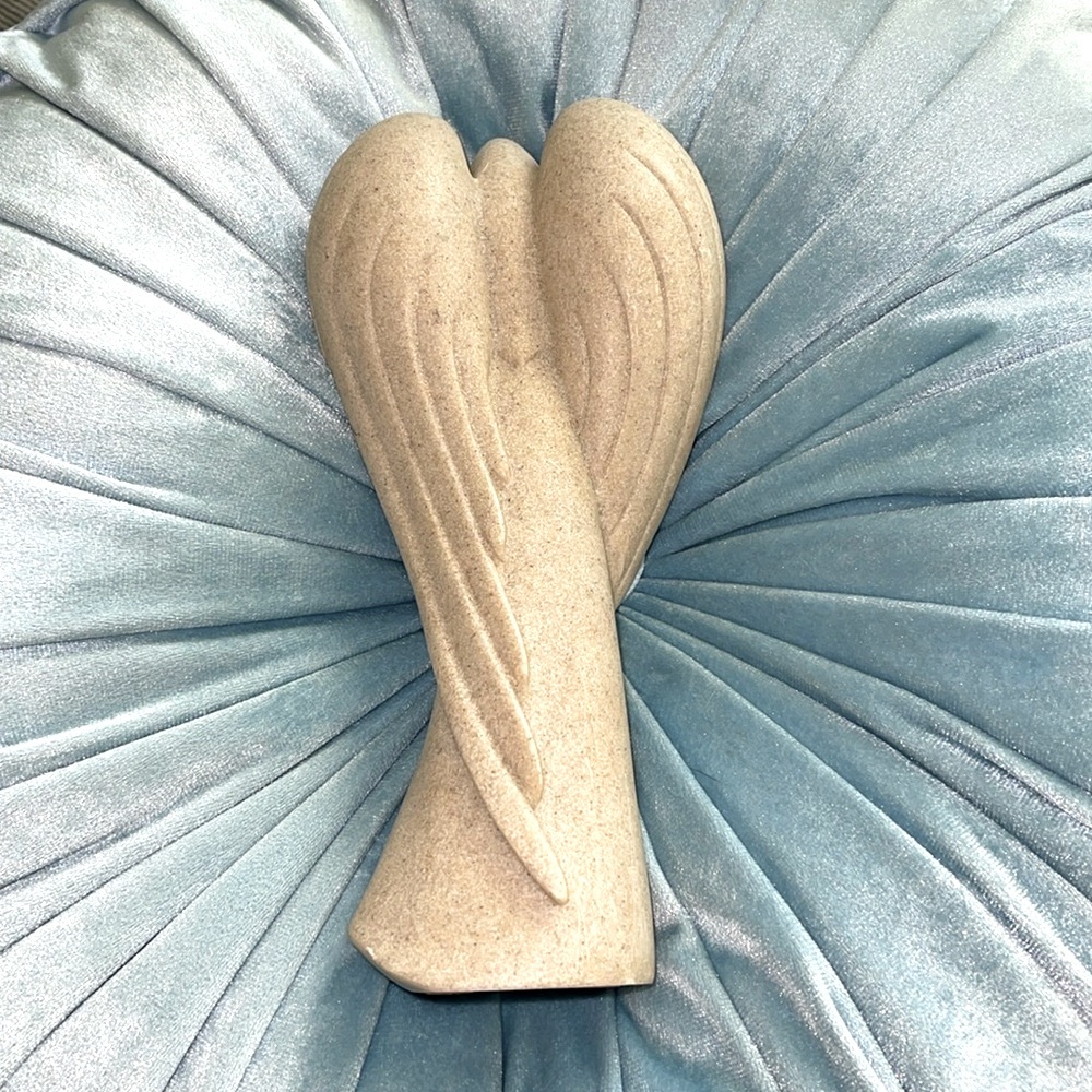 Desert Angel Figurine - Picture 4 of 5